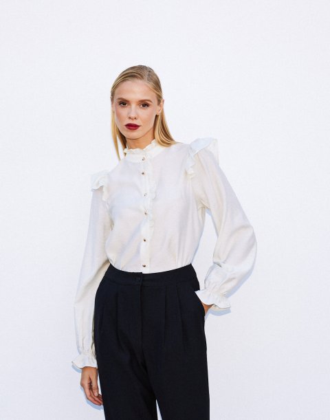 Shirt with ruffles