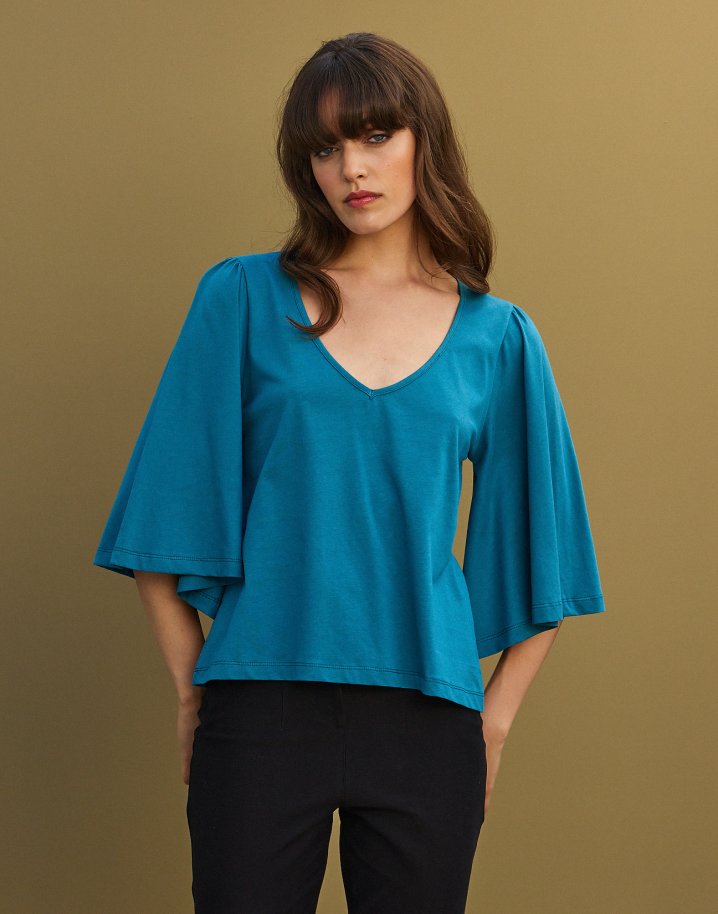 Wide sleeves blouse