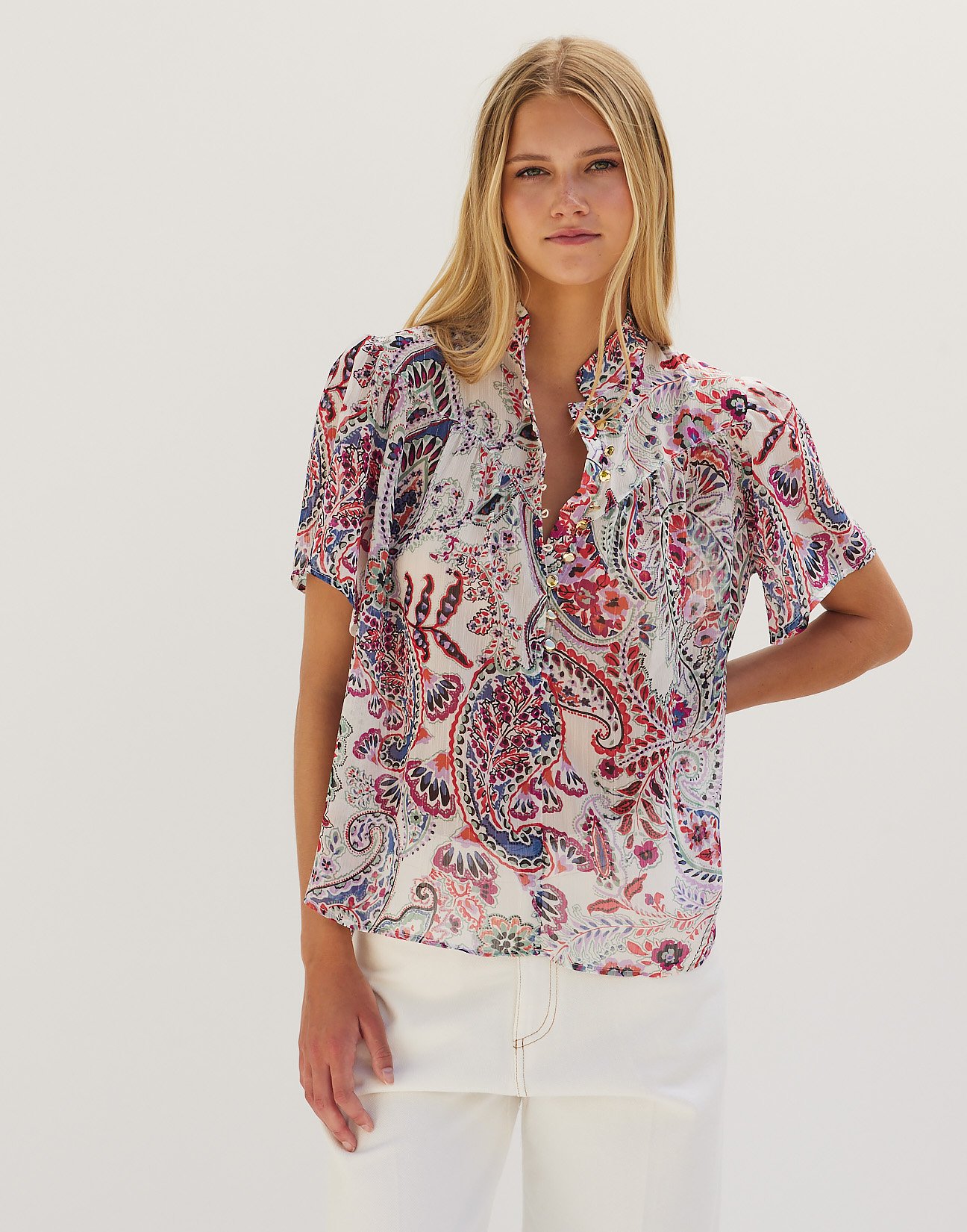 Printed top with buttons