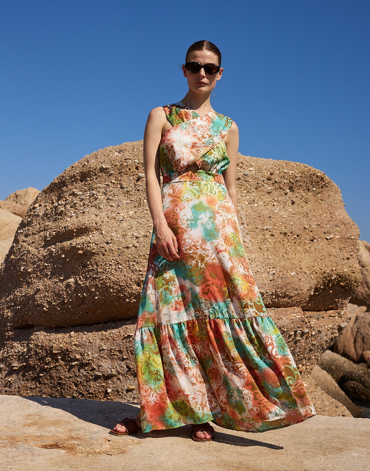 Sleeveless maxi dress