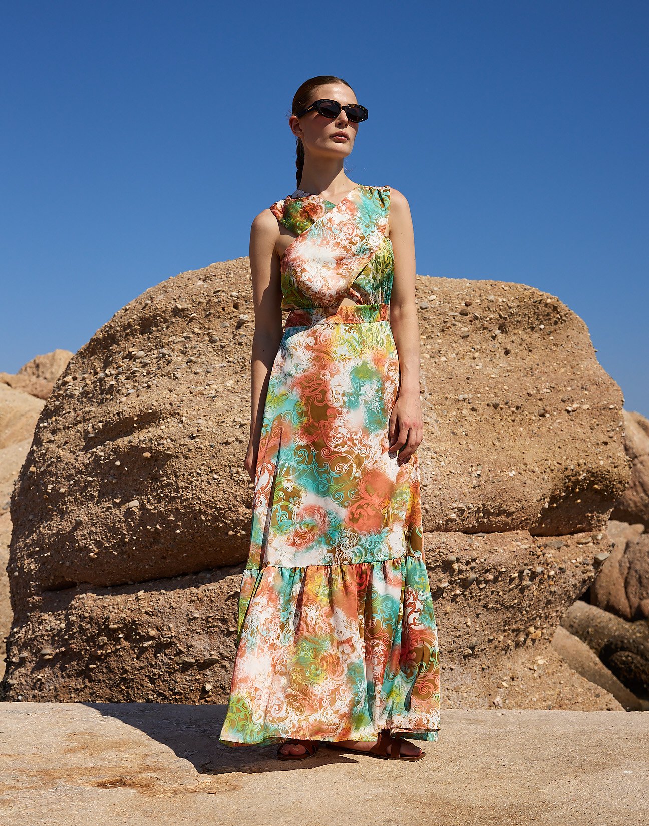 Sleeveless maxi dress