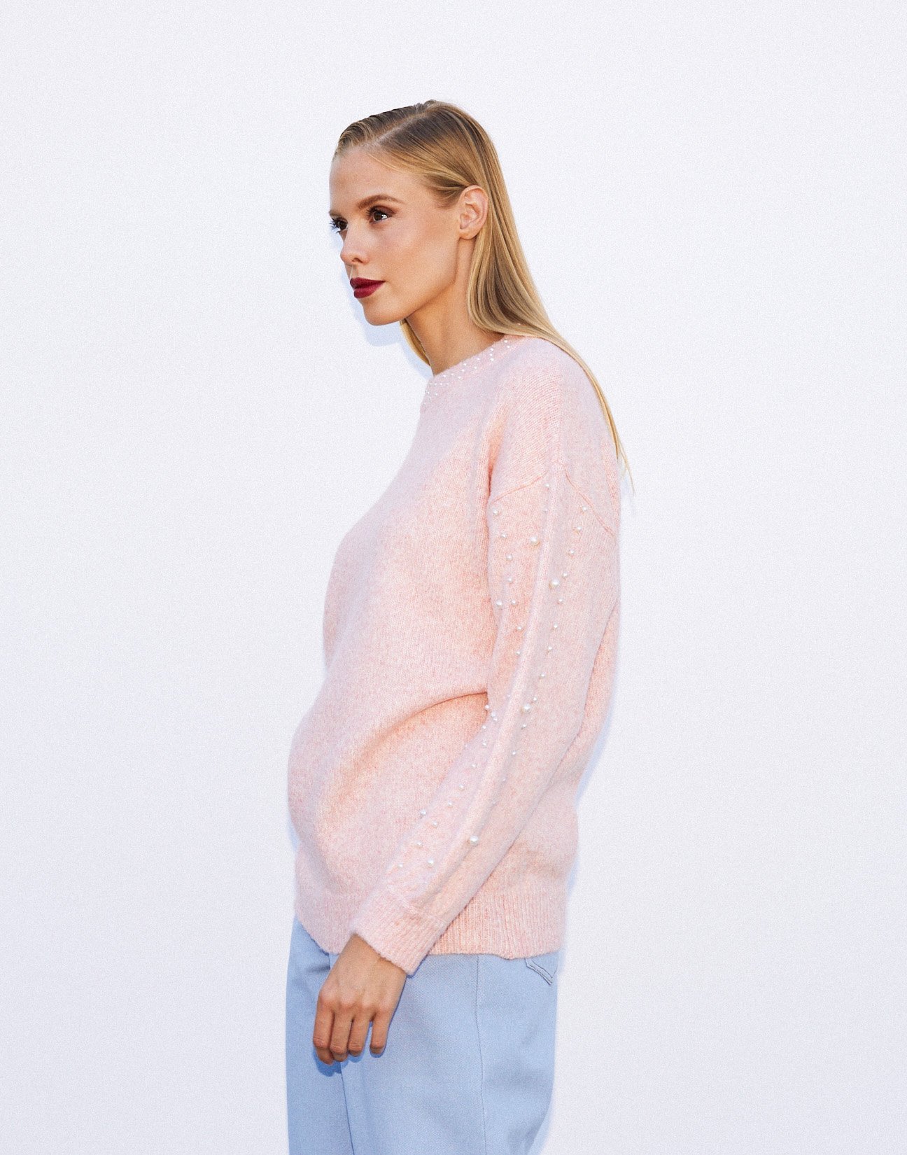 Knit sweater with pearls