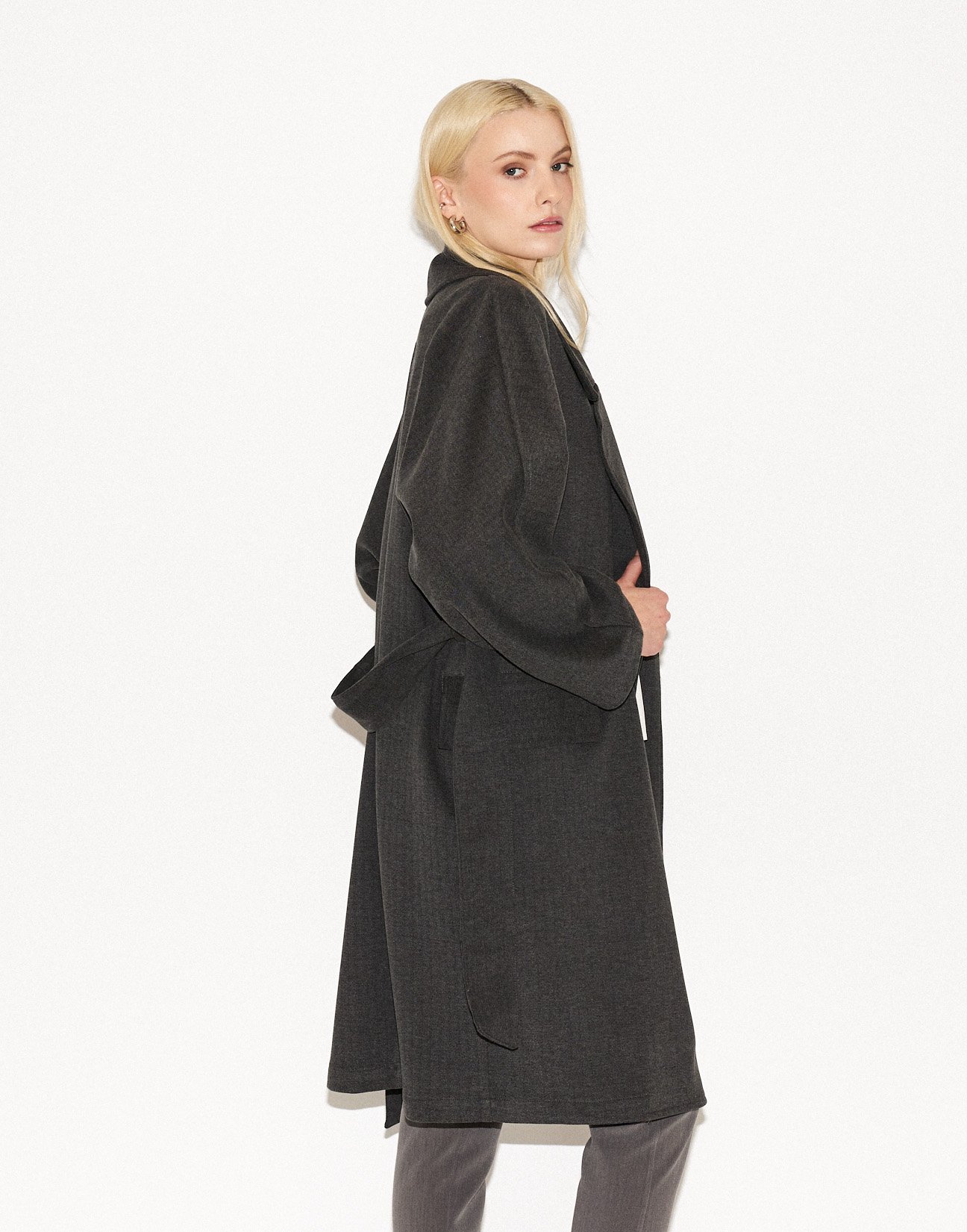 Oversized coat with belt