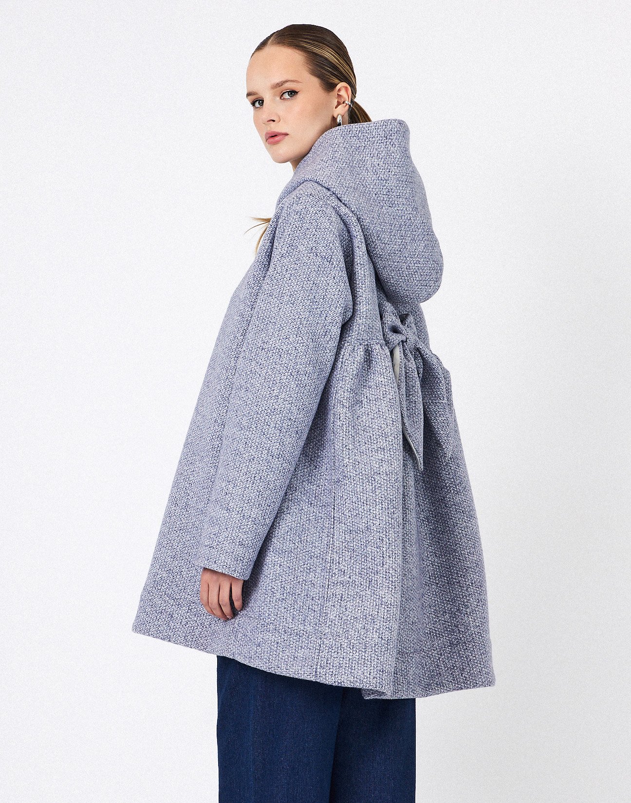 Coat with bow