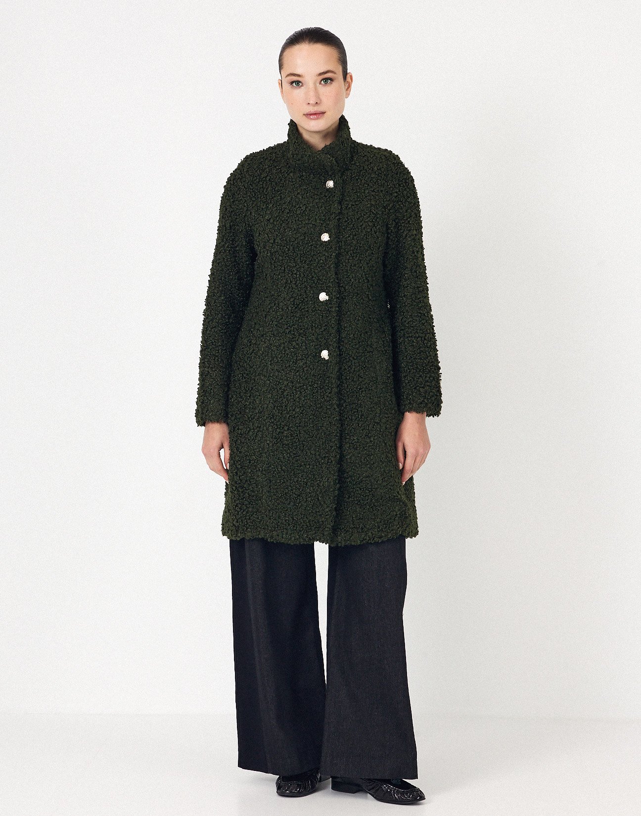 Boucle coat with button