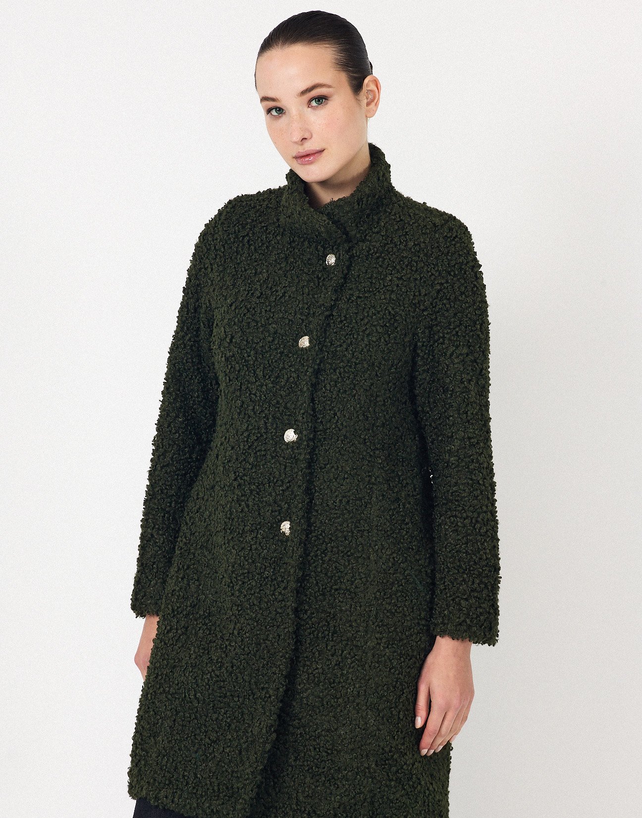 Boucle coat with button