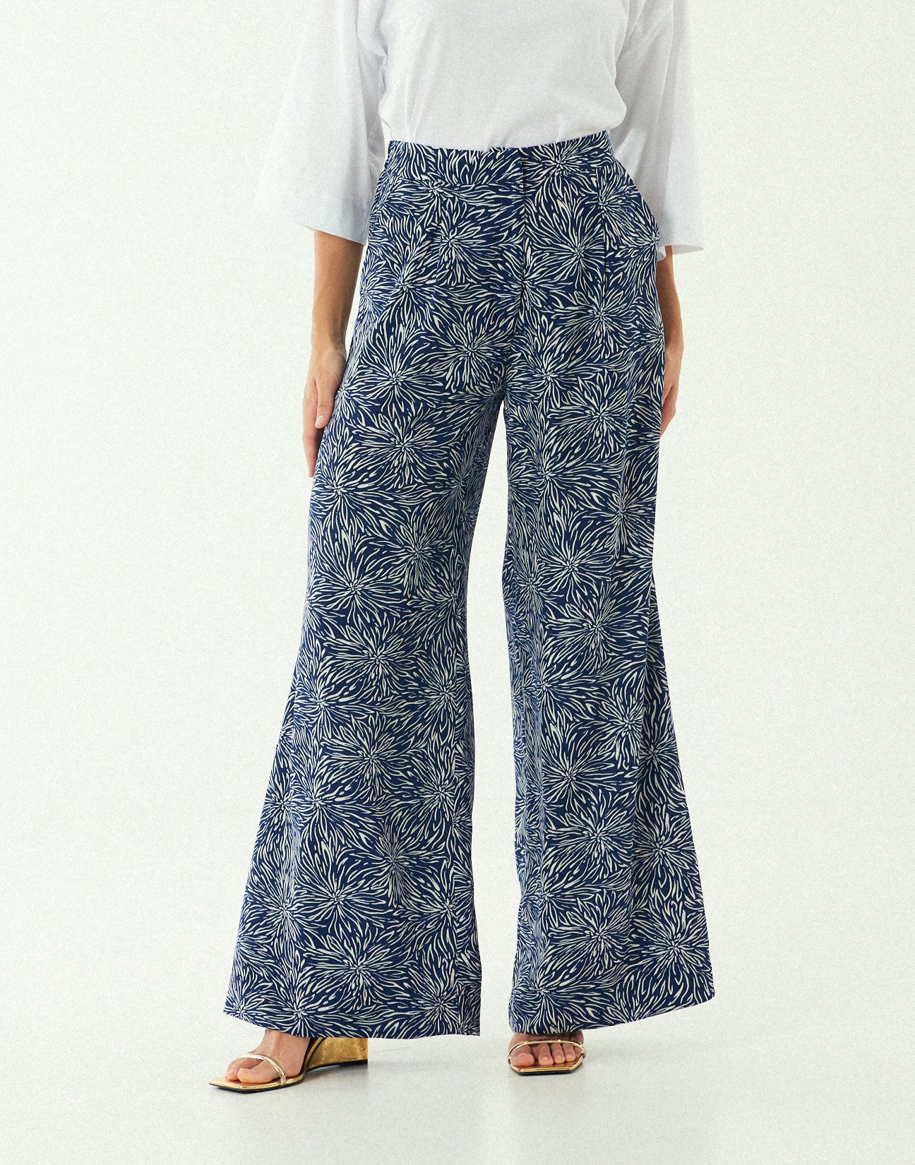 Printed trousers