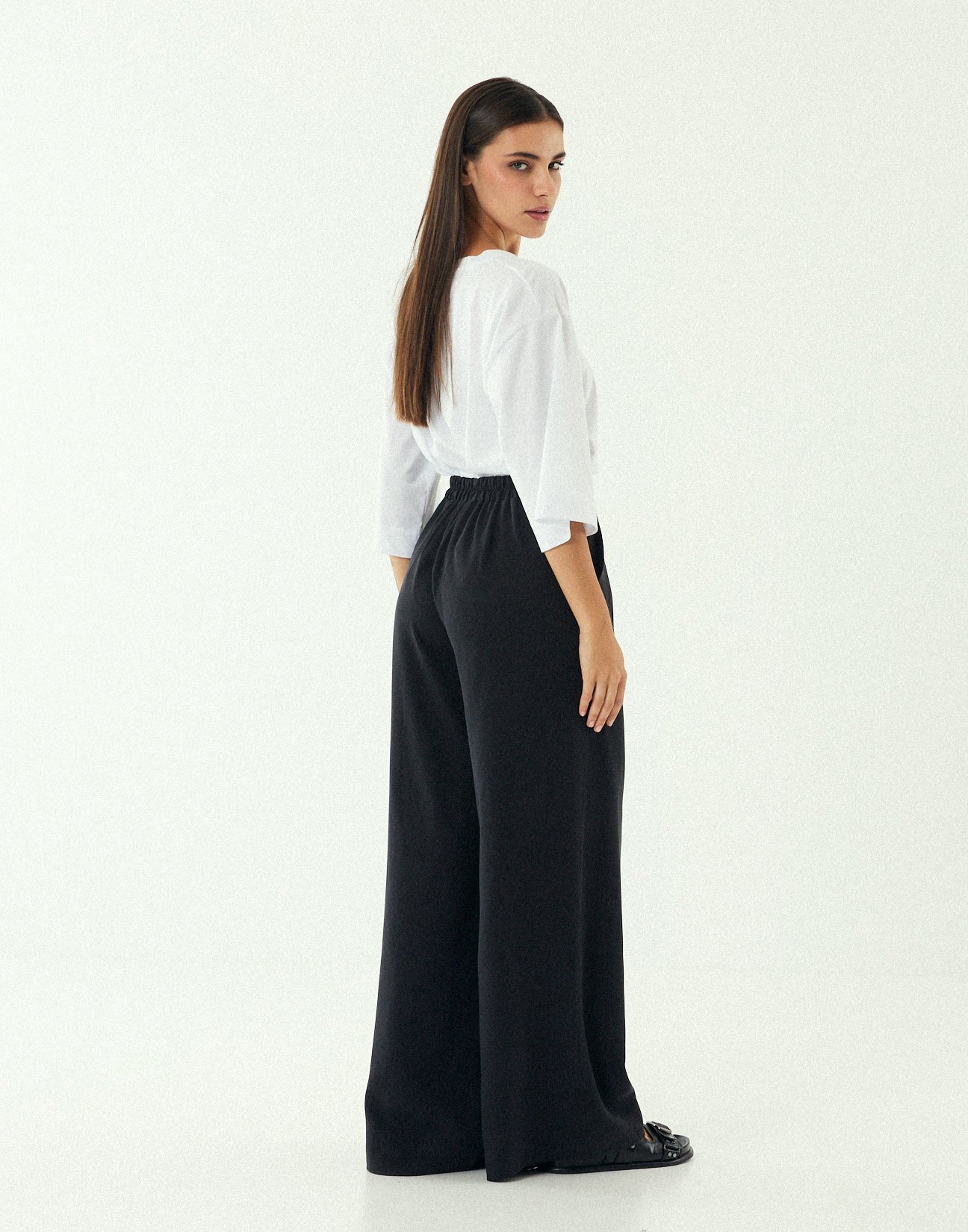 Pleated trousers