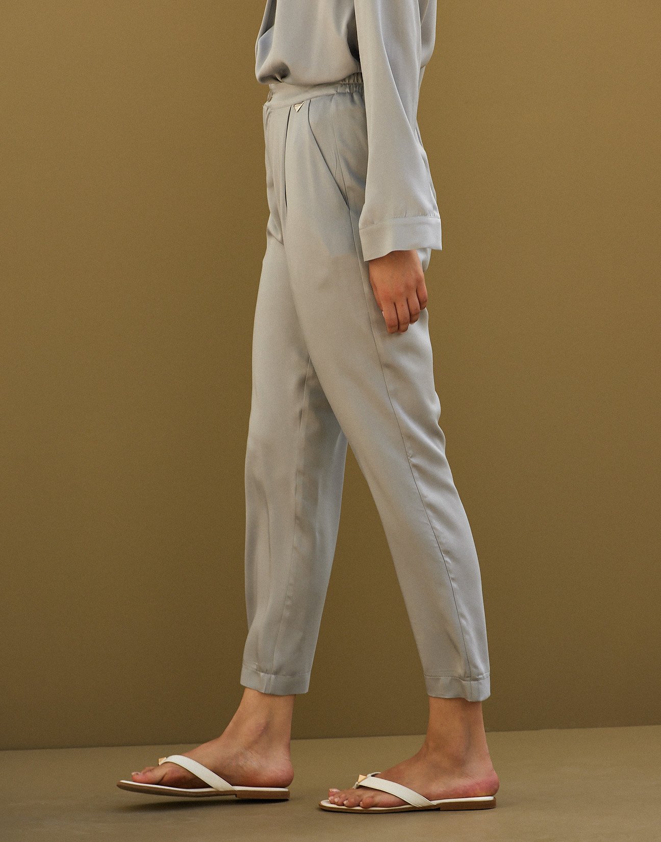 Pleated satin trousers