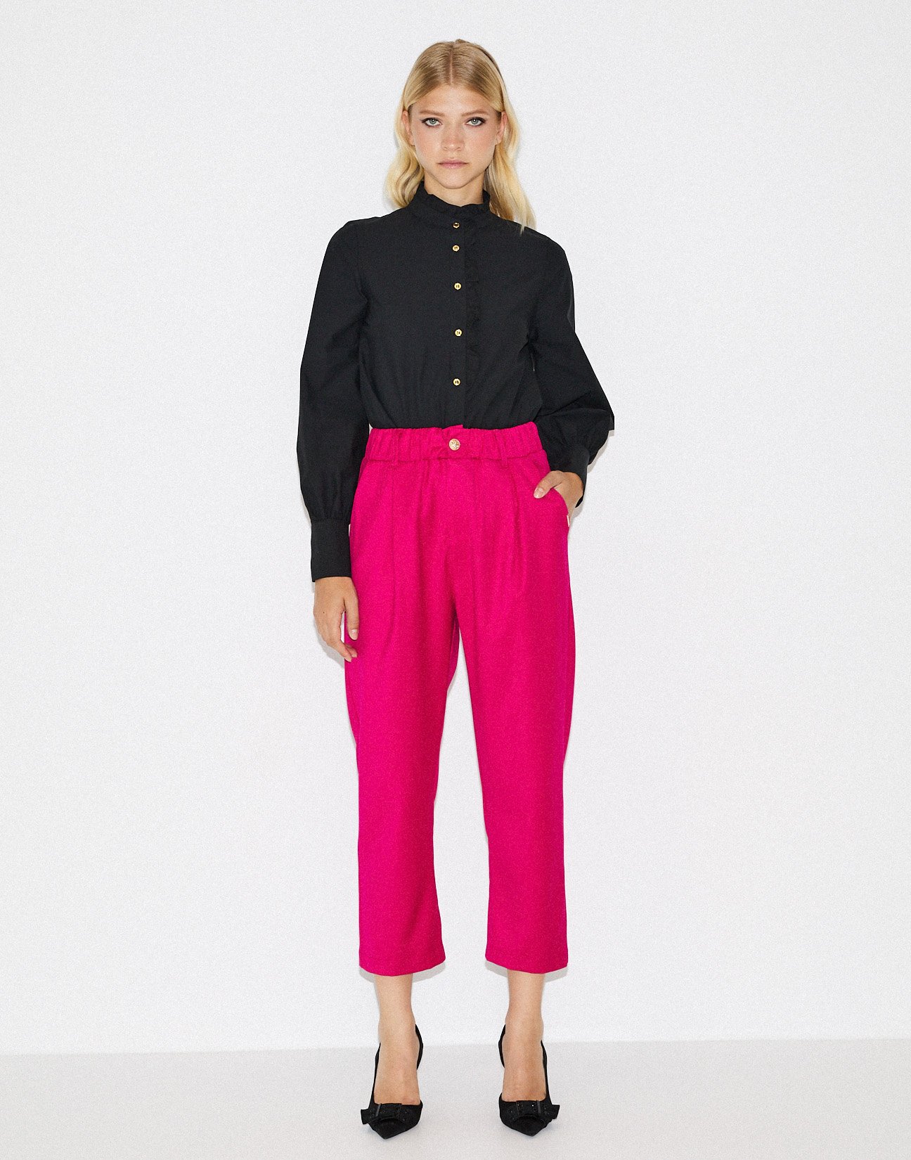 Pleated trousers