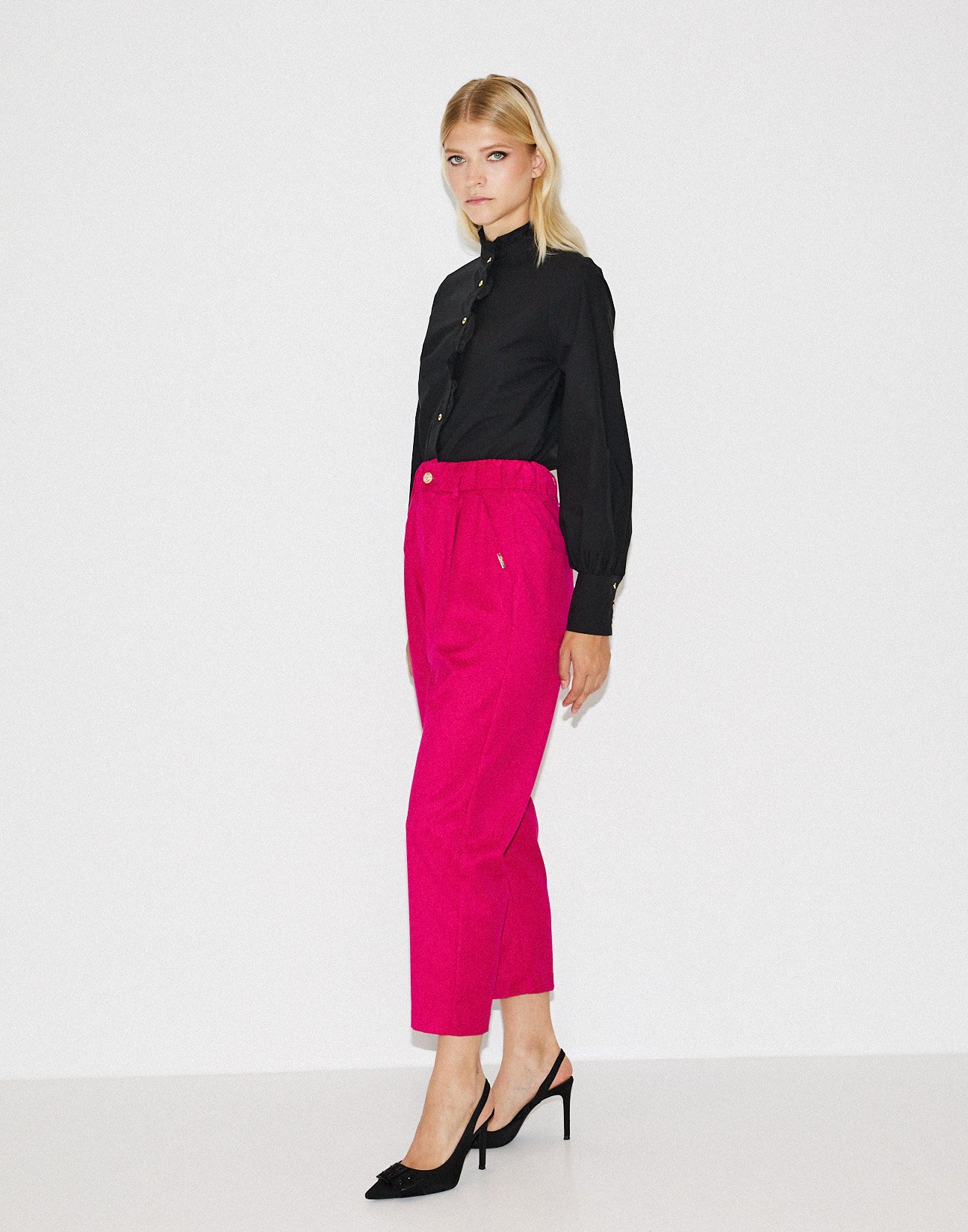 Pleated trousers