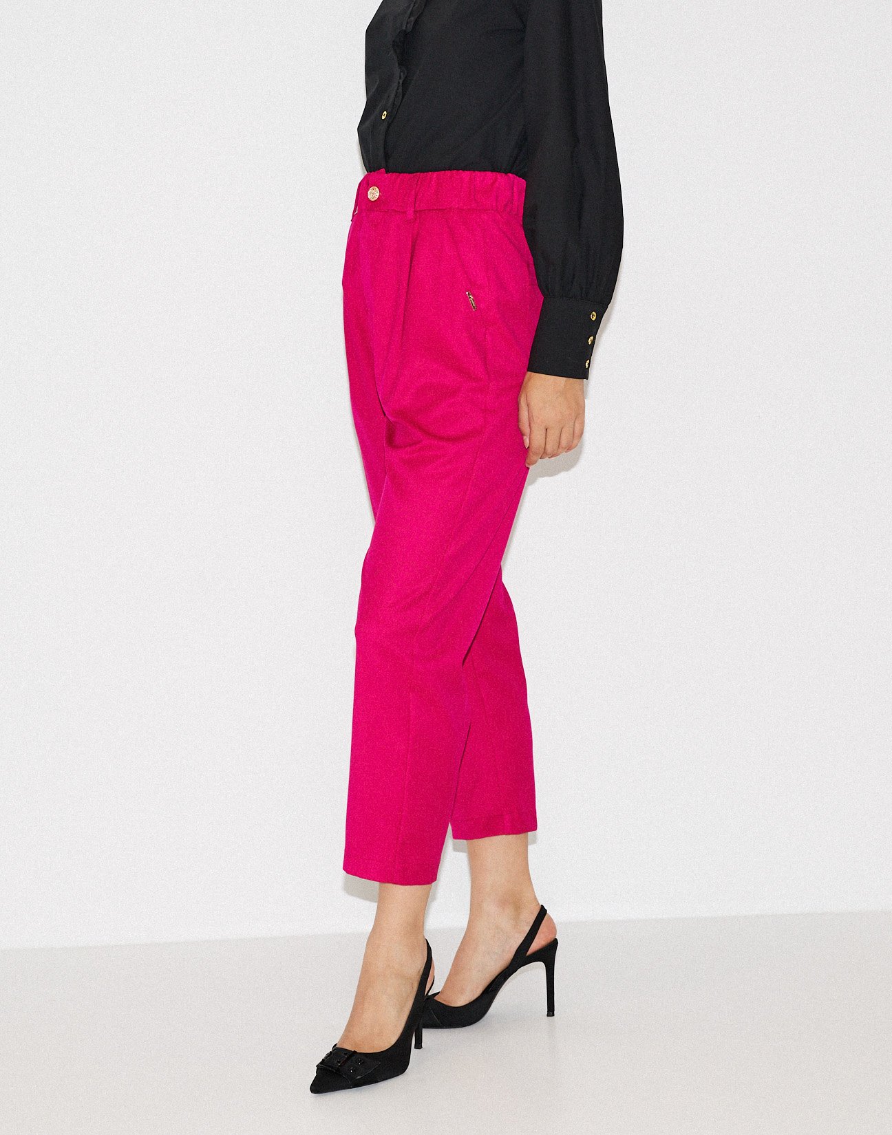 Pleated trousers