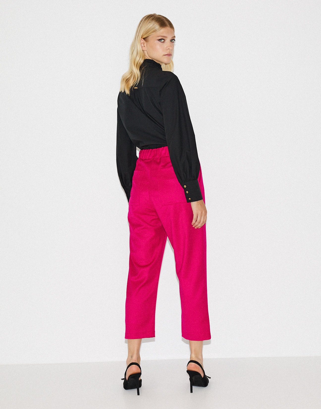 Pleated trousers