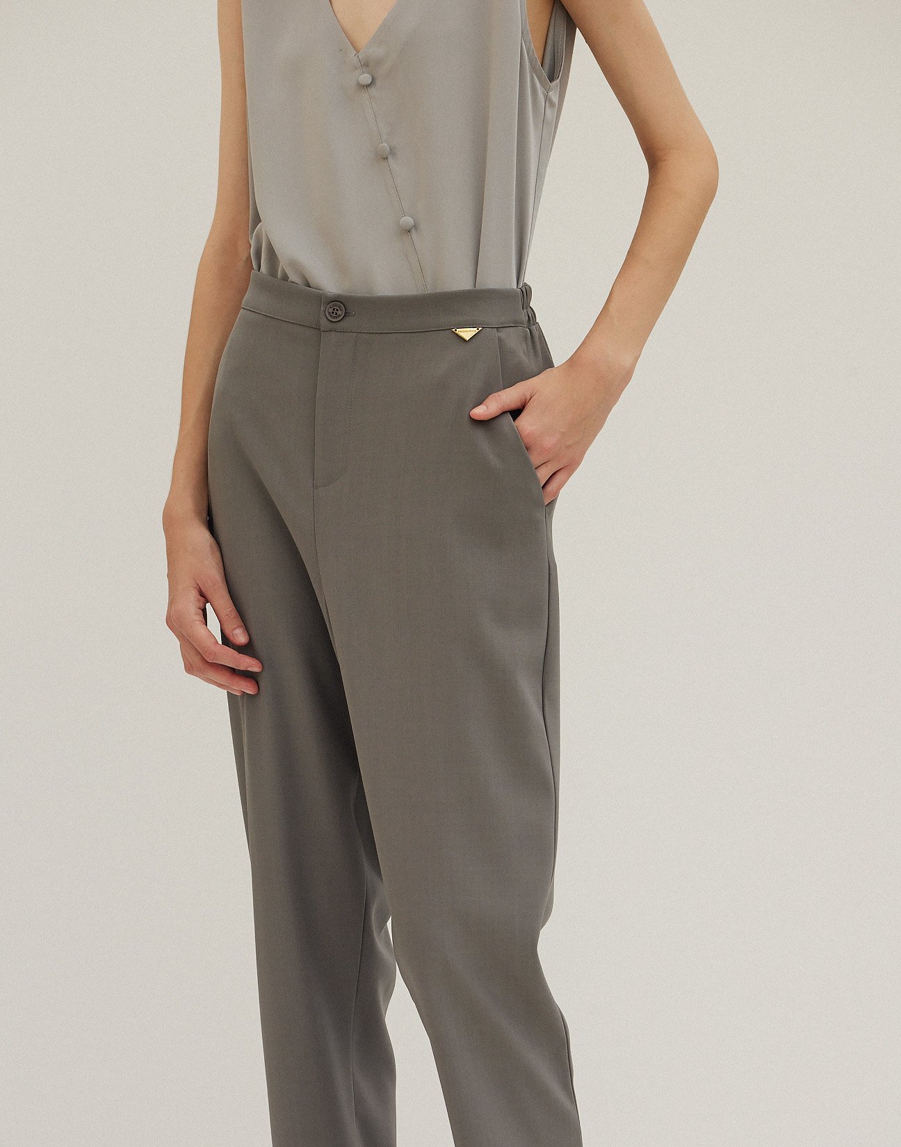 Trousers with elastic waist