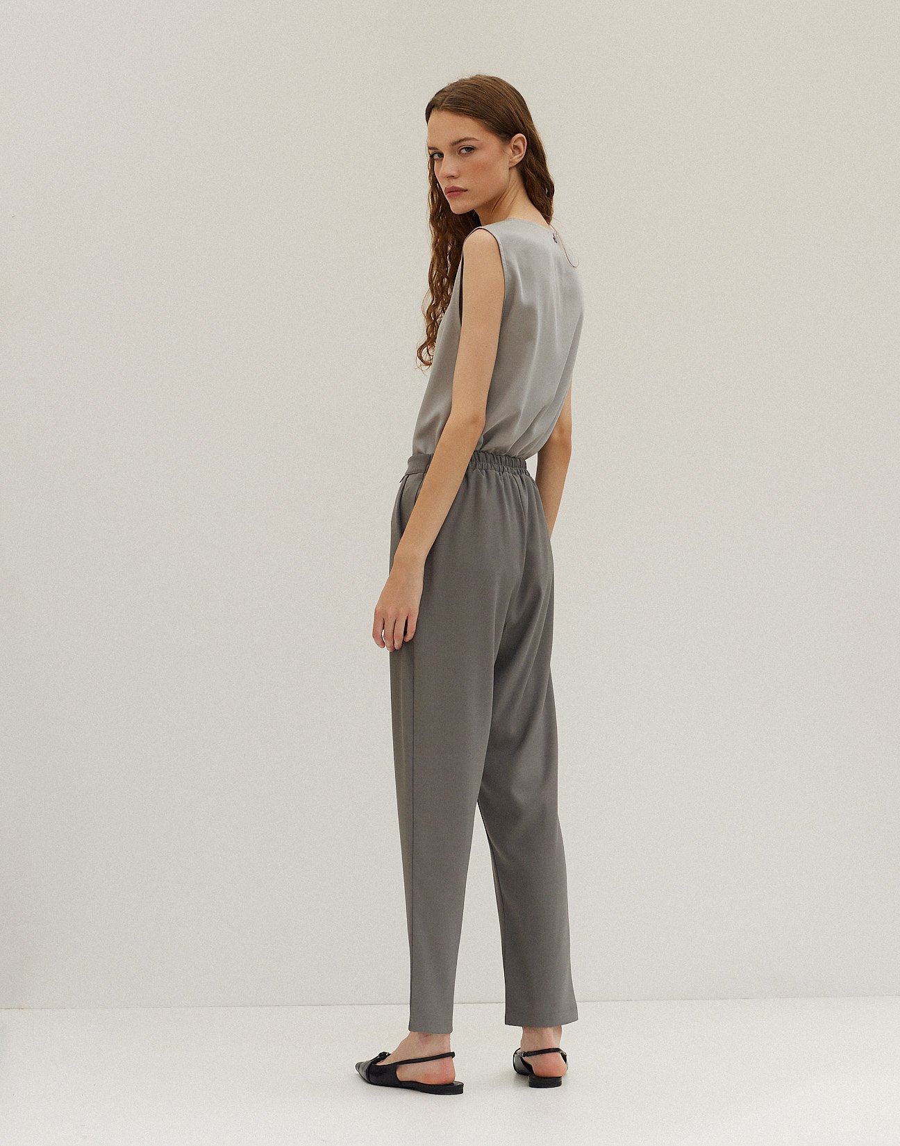 Trousers with elastic waist