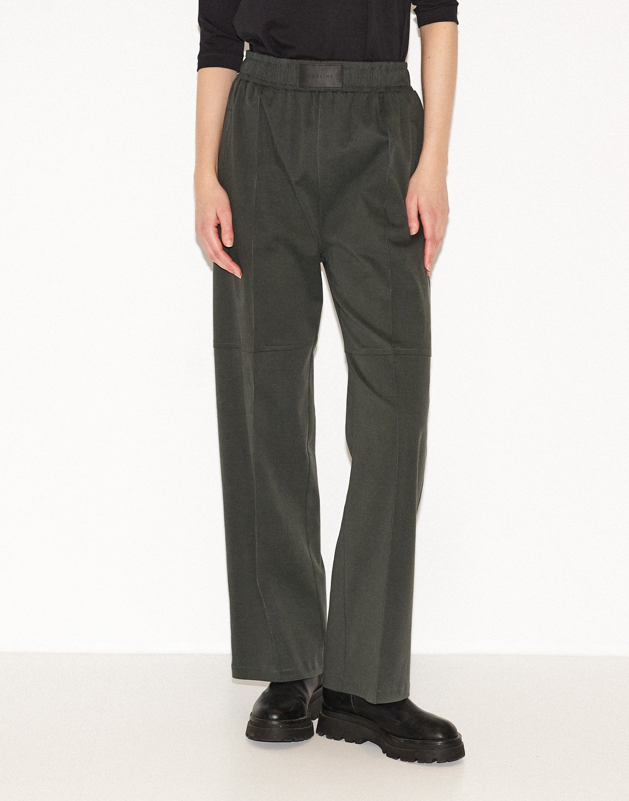 Topstitched trousers