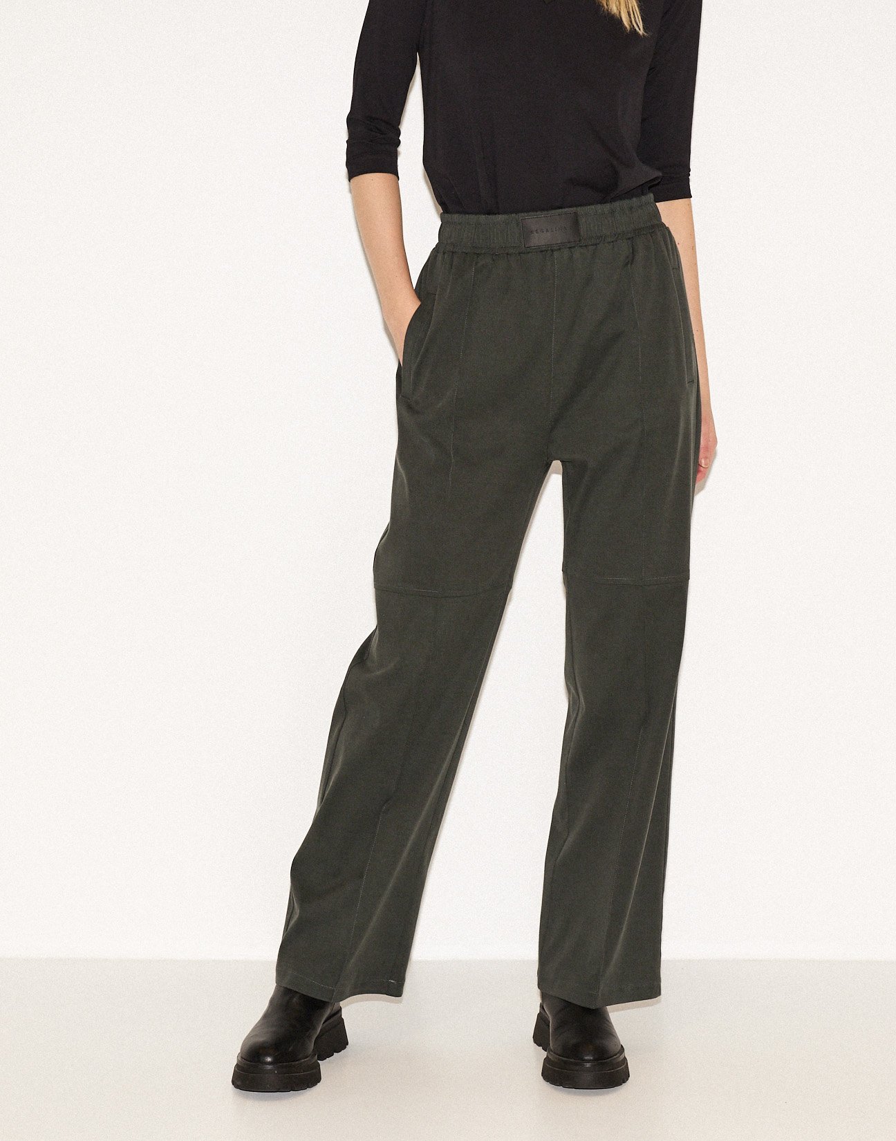 Topstitched trousers