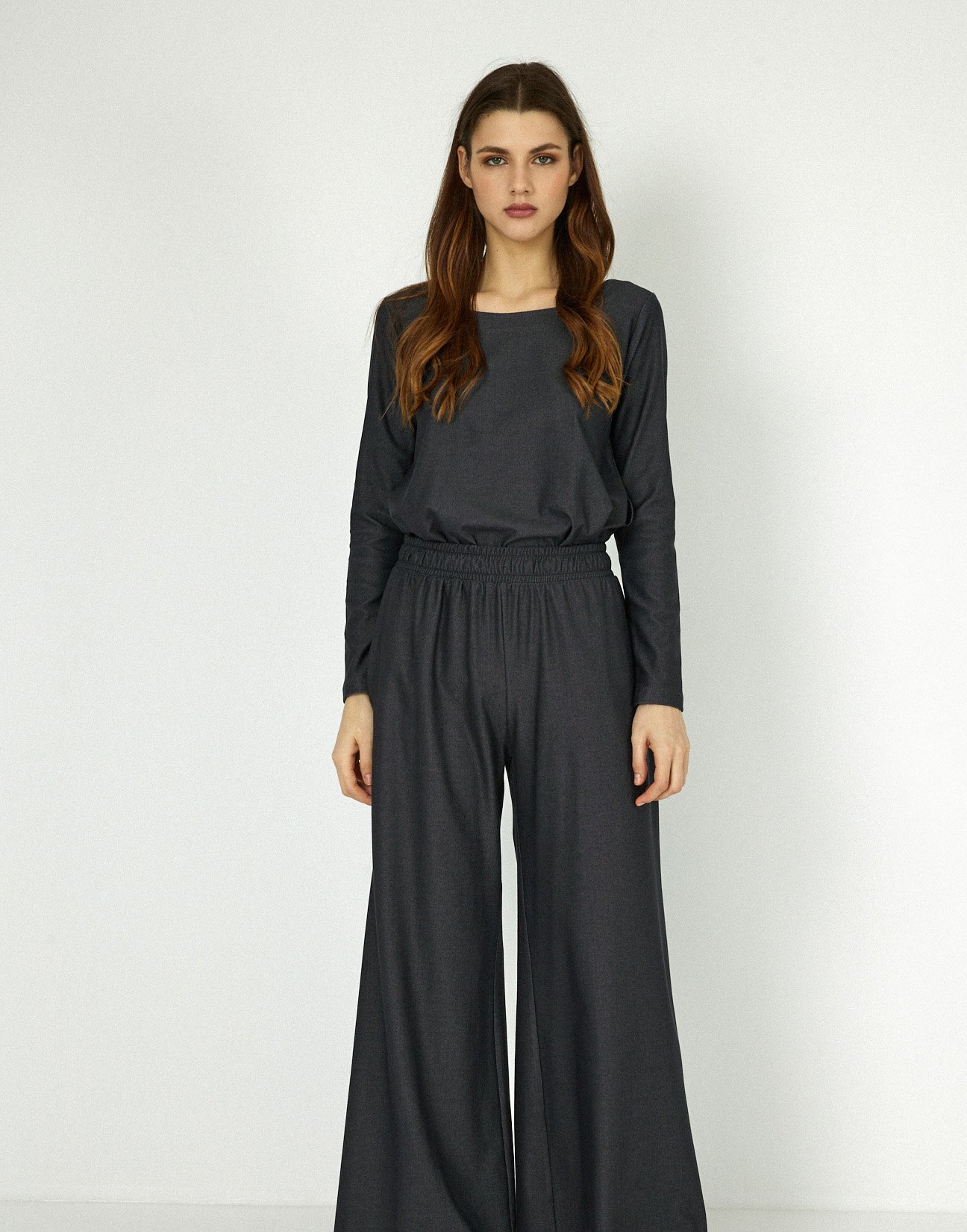 Trousers with elastic waist