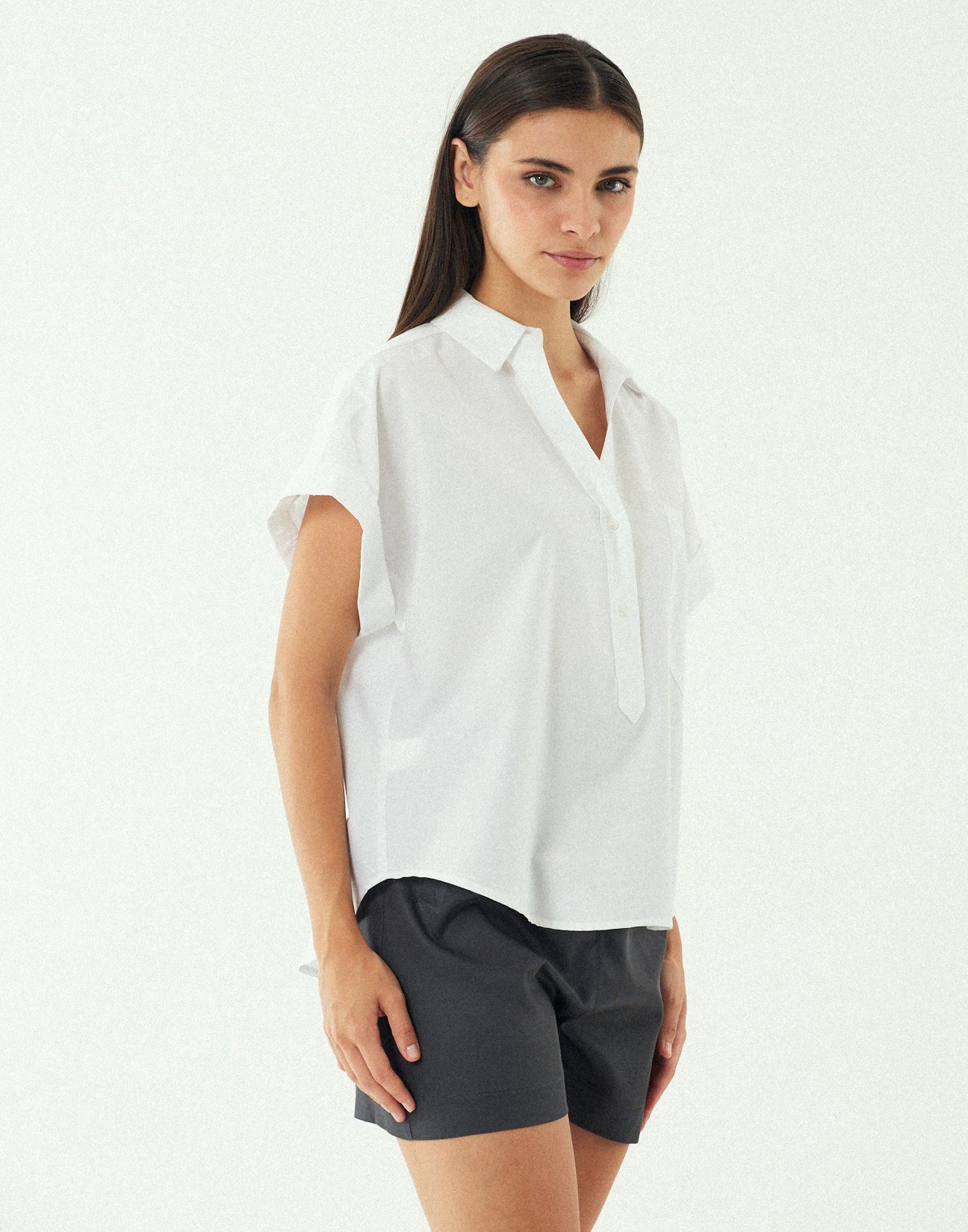 Poplin shirt with pocket