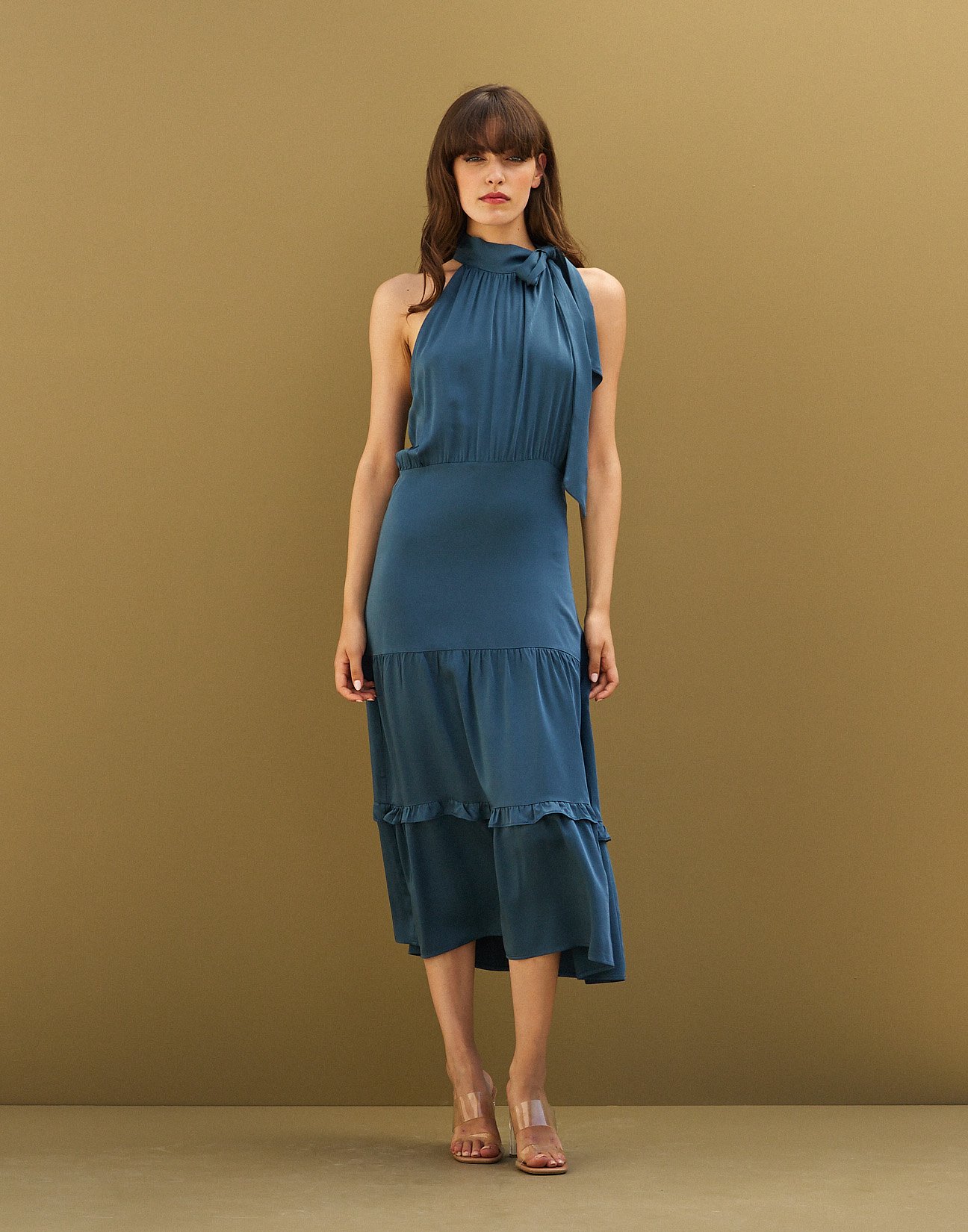 Midi dress with tie